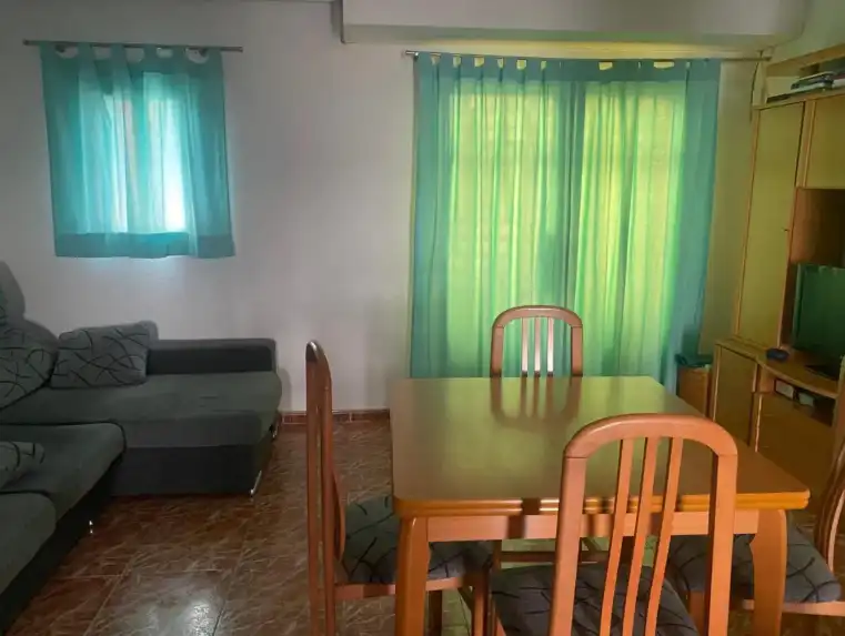 Ground floor for rent in El Cabanyal - El Canyamelar
