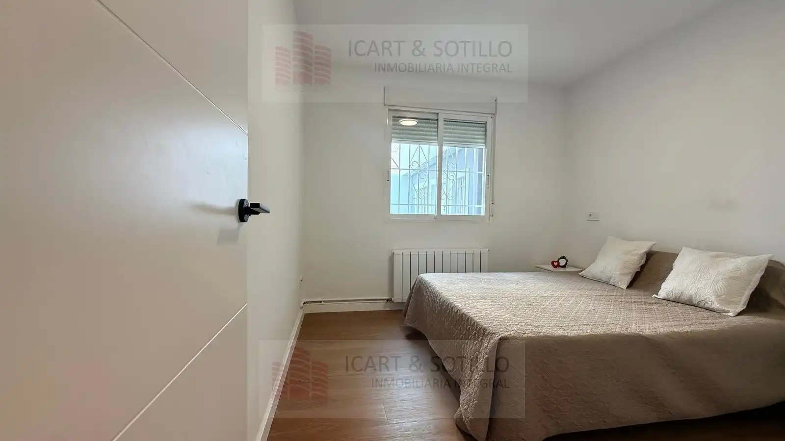 Bedroom of Houses for sale in Vinaròs  with Air Conditioner, Heating and Private garden