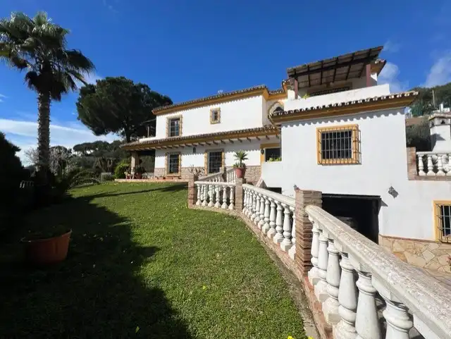 Jardín de Casa o chalet en venta en Marbella con Aire acondicionado, Calefacción y Jardín privado