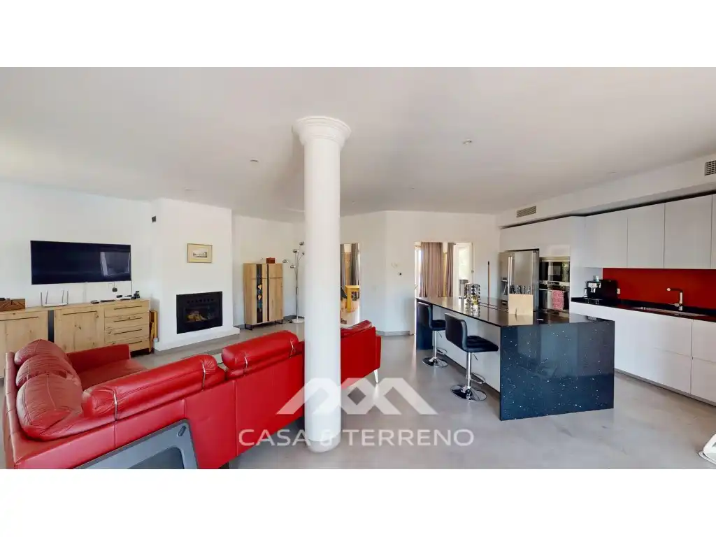 Sala d'estar de Casa o xalet en venda en Vélez-Málaga amb Aire condicionat, Jardí privat i Terrassa