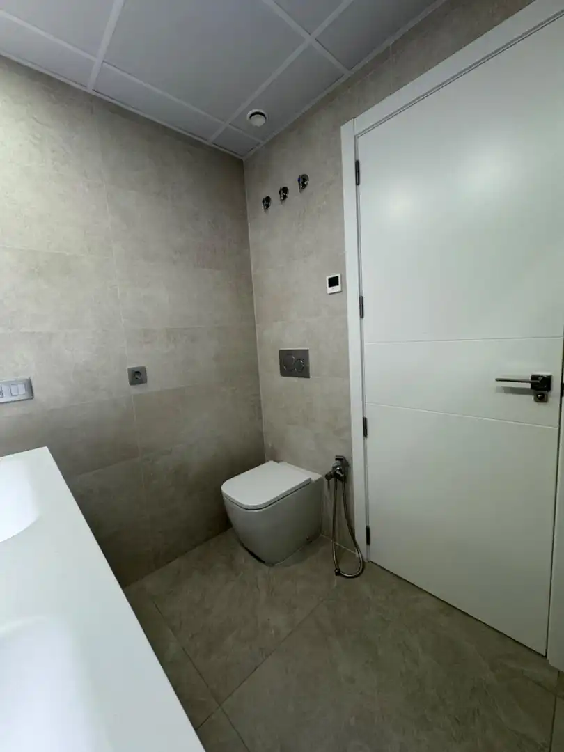 Bathroom of Apartments for rent in Benidorm  with Air Conditioner, Heating and Private garden