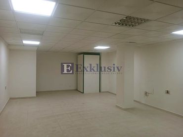 Local comercial en venda a Avenida Ernesto Sarti 10