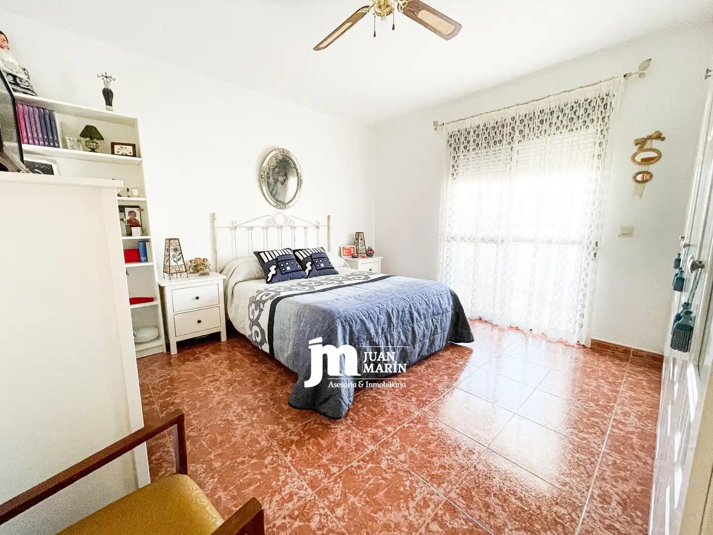 Dormitori de Casa adosada en venda en Cieza amb Aire condicionat, Balcó i Piscina comunitària