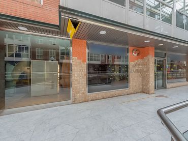 Local comercial en venda a C/ Lisboa
