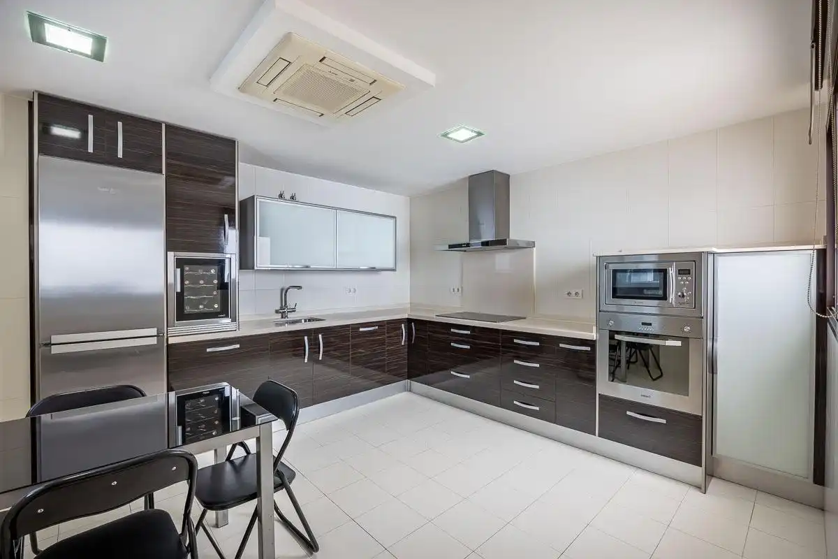 Kitchen of Flat for sale in Granada  with Air Conditioner, Terrace and Balcony