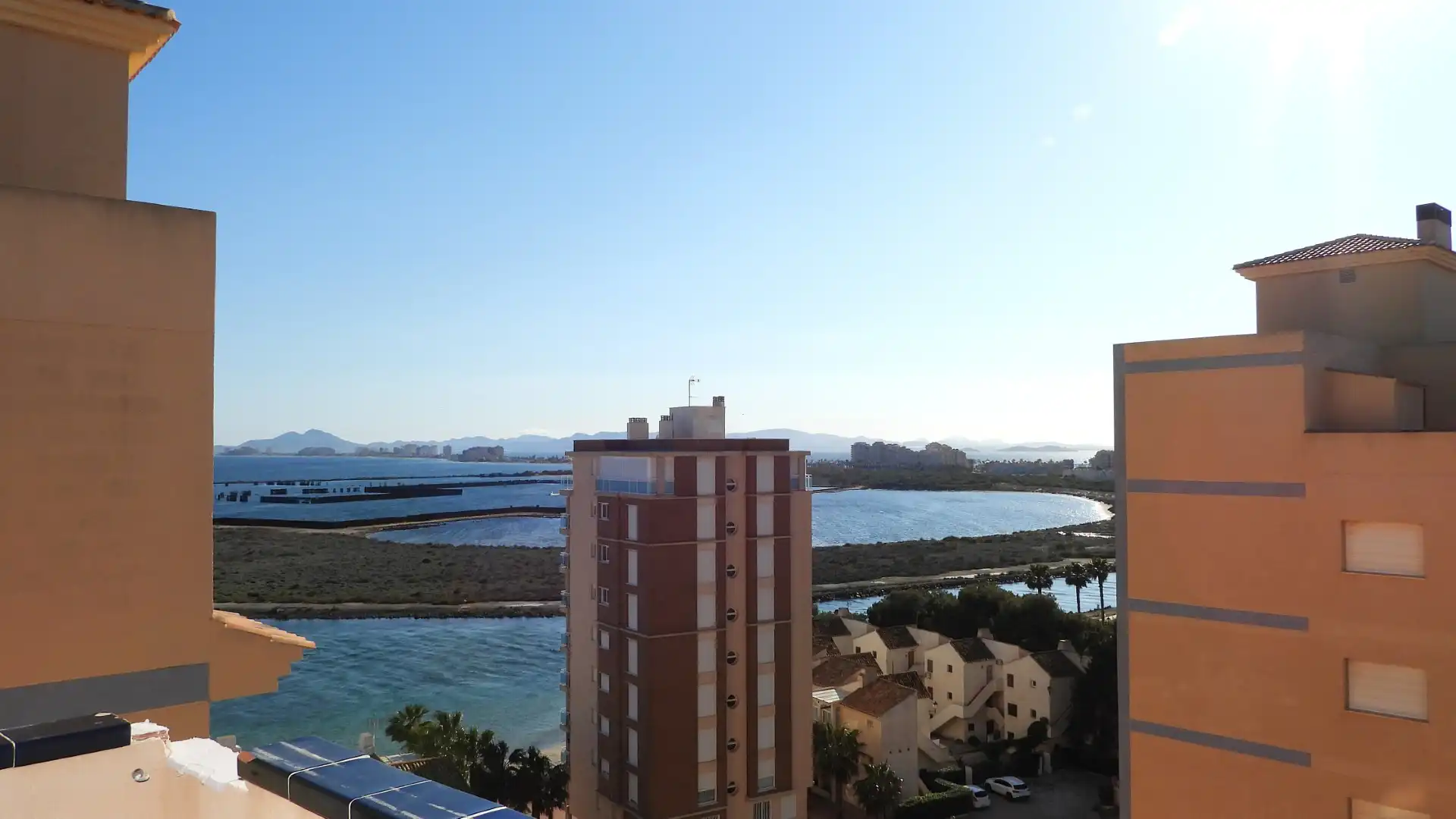 Habitación de Apartamento en venta en La Manga del Mar Menor con Calefacción, Terraza y Amueblado