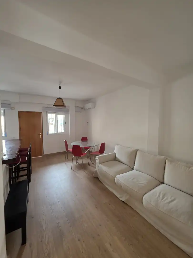 Living room of Flat for rent in Valencia  with Air Conditioner, Furnished and Oven