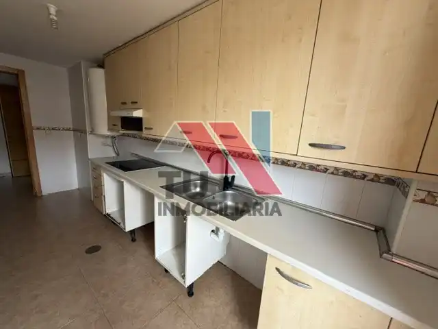 Kitchen of Flat for sale in Fuensalida  with Balcony and Community pool