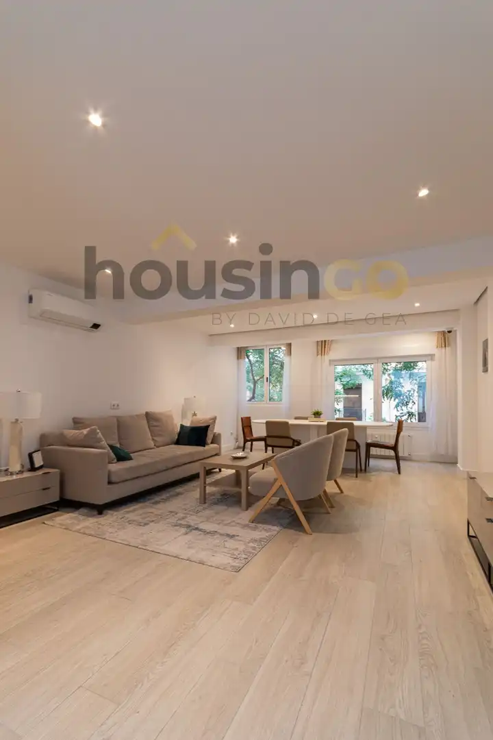 Sala de estar de Piso en venta en Madrid con Aire acondicionado, Calefacción y Parquet