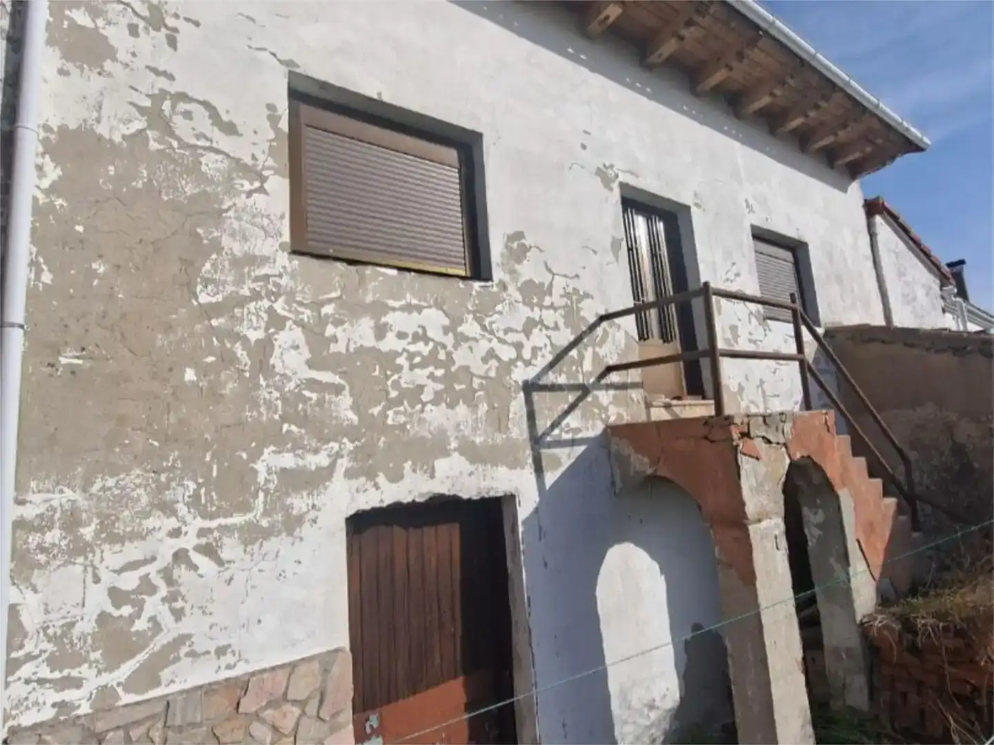 Vista exterior de Pis en venda en Santibáñez de la Peña