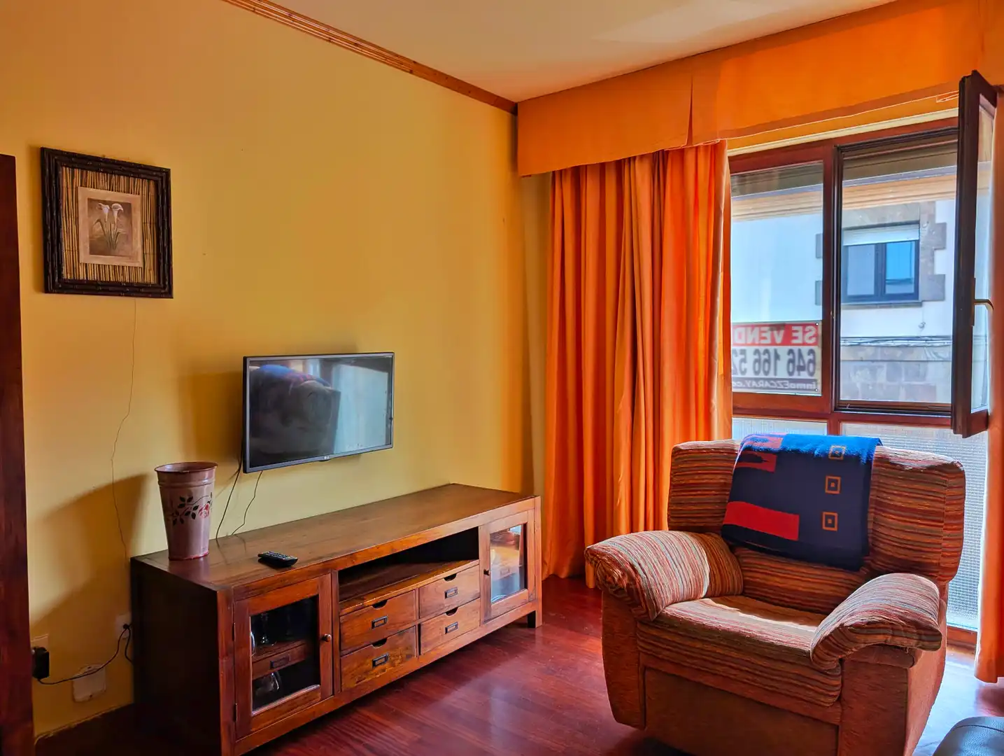 Sala de estar de Apartamento en venta en Valgañón con Calefacción y Amueblado