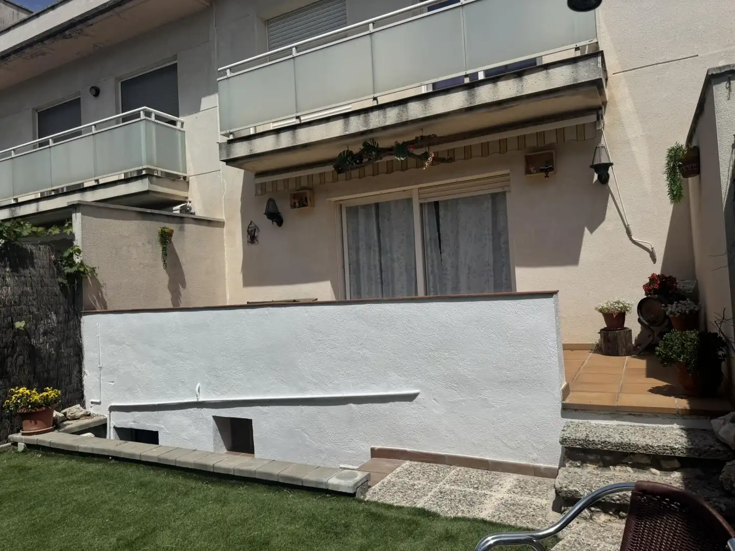 Garten von Einfamilien-Reihenhaus zum Verkauf in Guissona mit Heizung, Privatgarten und Ofen