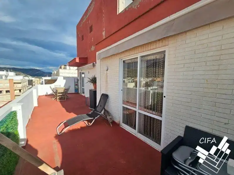 Terraza de Ático en venta en Benicasim / Benicàssim con Terraza y Amueblado