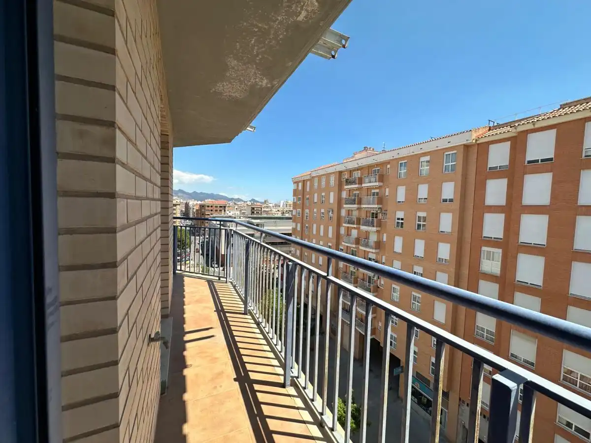Vista exterior de Dúplex en venda en Castellón de la Plana / Castelló de la Plana amb Calefacció, Terrassa i Traster
