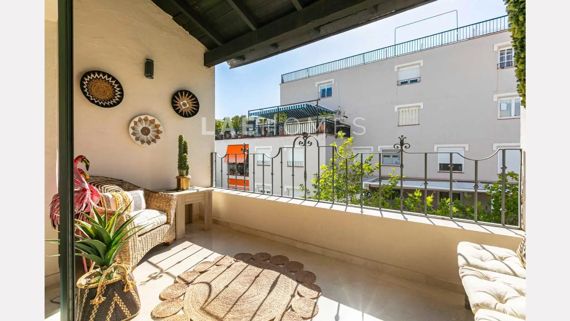 Außenansicht von Dachboden zum Verkauf in Marbella mit Klimaanlage, Heizung und Terrasse
