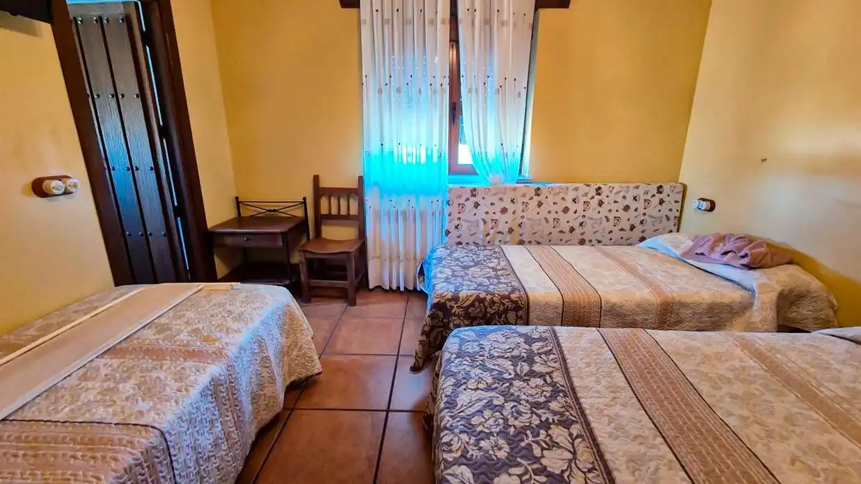 Habitación de Casa o chalet en venta en Ledesma