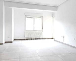 Bedroom of Flat to rent in Valladolid Capital  with Heating, Balcony and Pets allowed