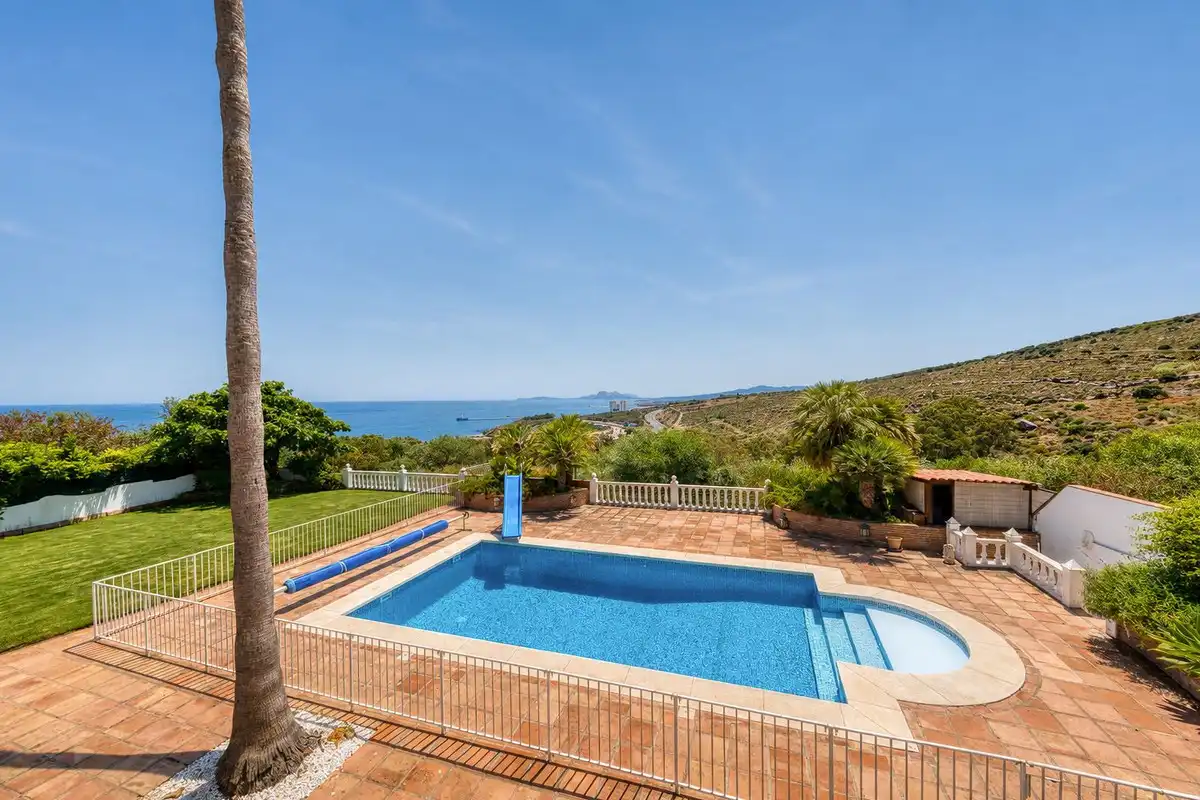 Piscina de Casa o chalet en venta en Sotogrande con Aire acondicionado, Jardín privado y Terraza