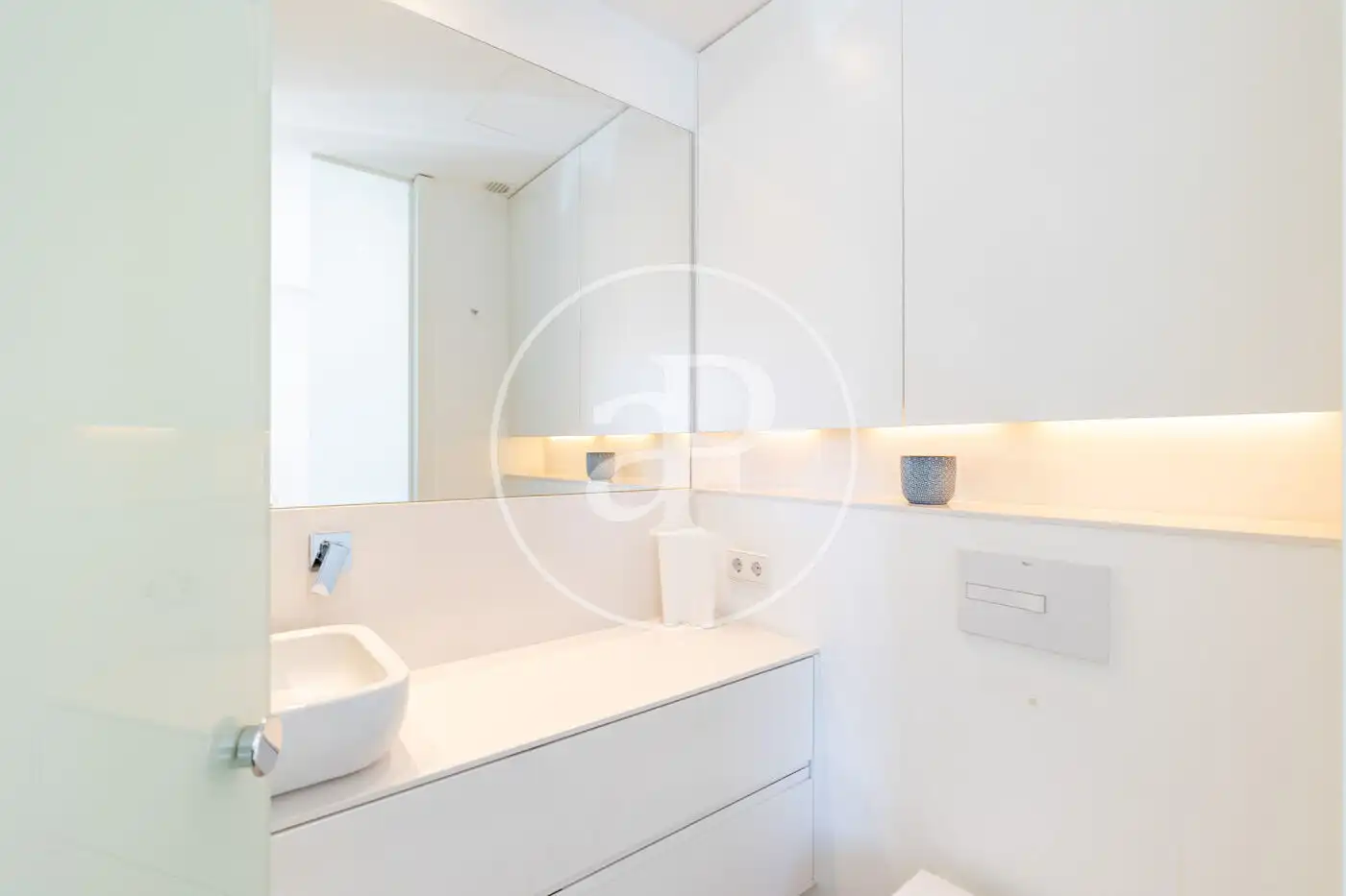 Baño de Piso en venta en Barcelona con Aire acondicionado, Calefacción y Terraza