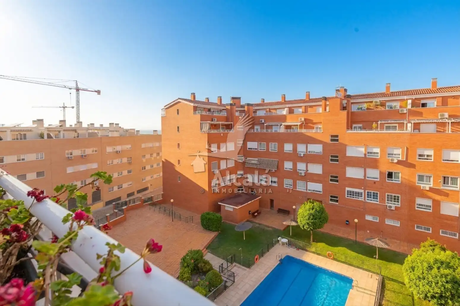 Vista exterior de Piso en venta en Arganda del Rey con Aire acondicionado, Calefacción y Jardín privado
