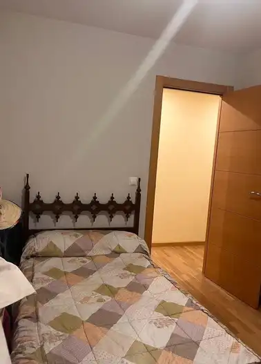 Bedroom of Flat for sale in San Leonardo de Yagüe  with Heating, Parquet flooring and Furnished