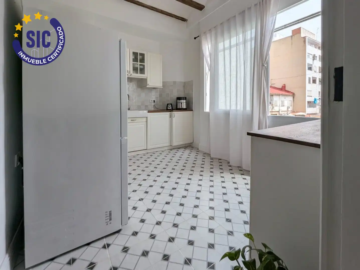 Cuina de Pis en venda en Valencia amb Balcó