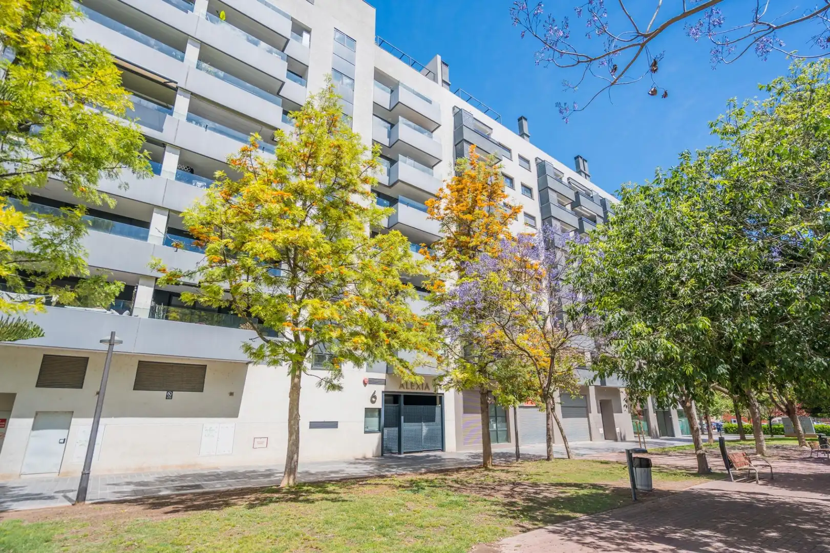 Vista exterior de Piso en venta en Valencia con Aire acondicionado, Calefacción y Jardín privado