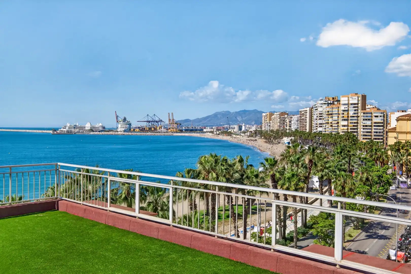 Vista exterior de Ático en venta en Málaga con Aire acondicionado, Terraza y Piscina