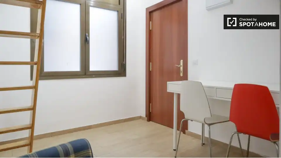 Piso de alquiler en Canillejas