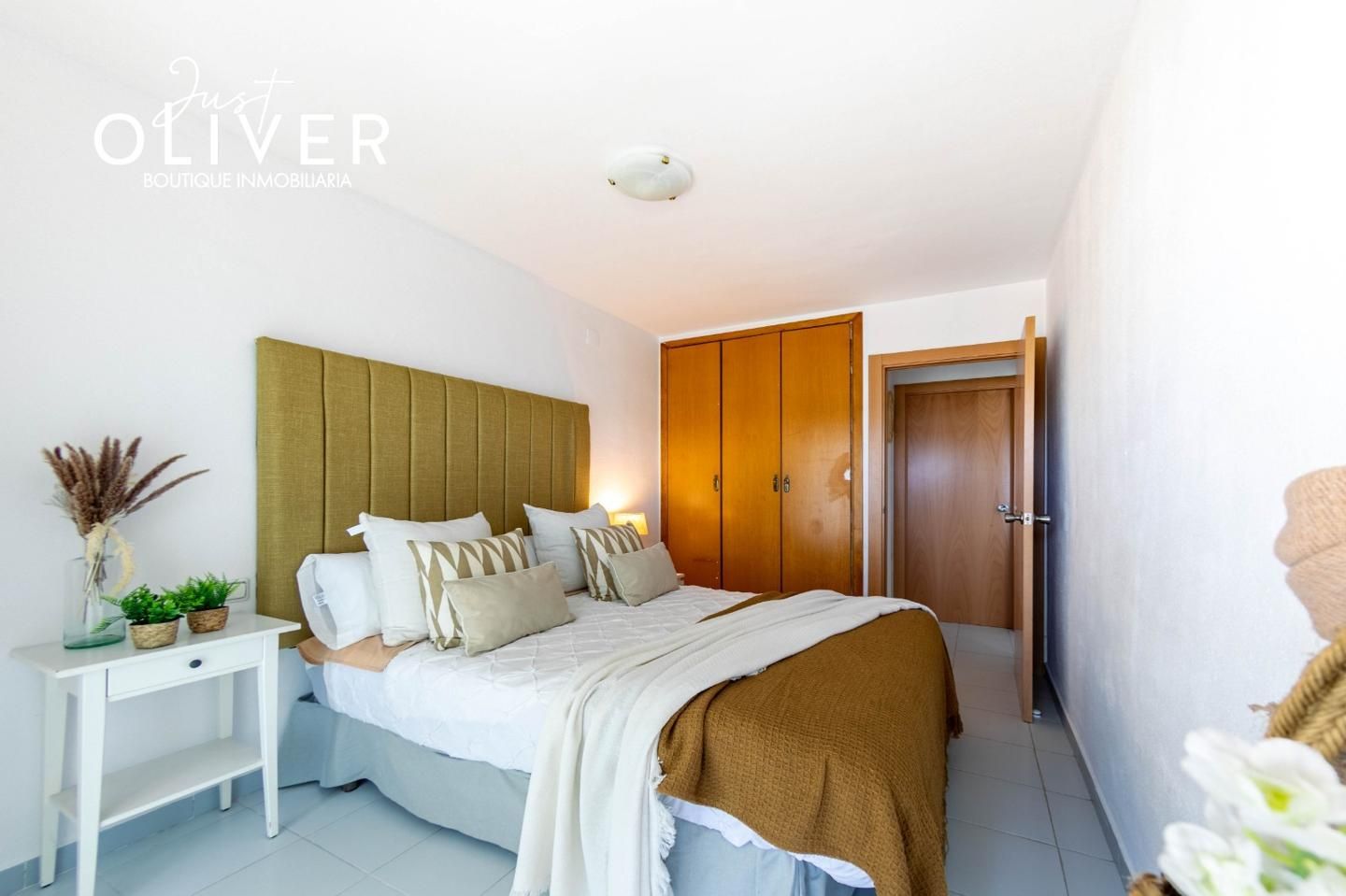 Bedroom of Apartments for sale in Vila-seca  with Terrace, Furnished and Community pool