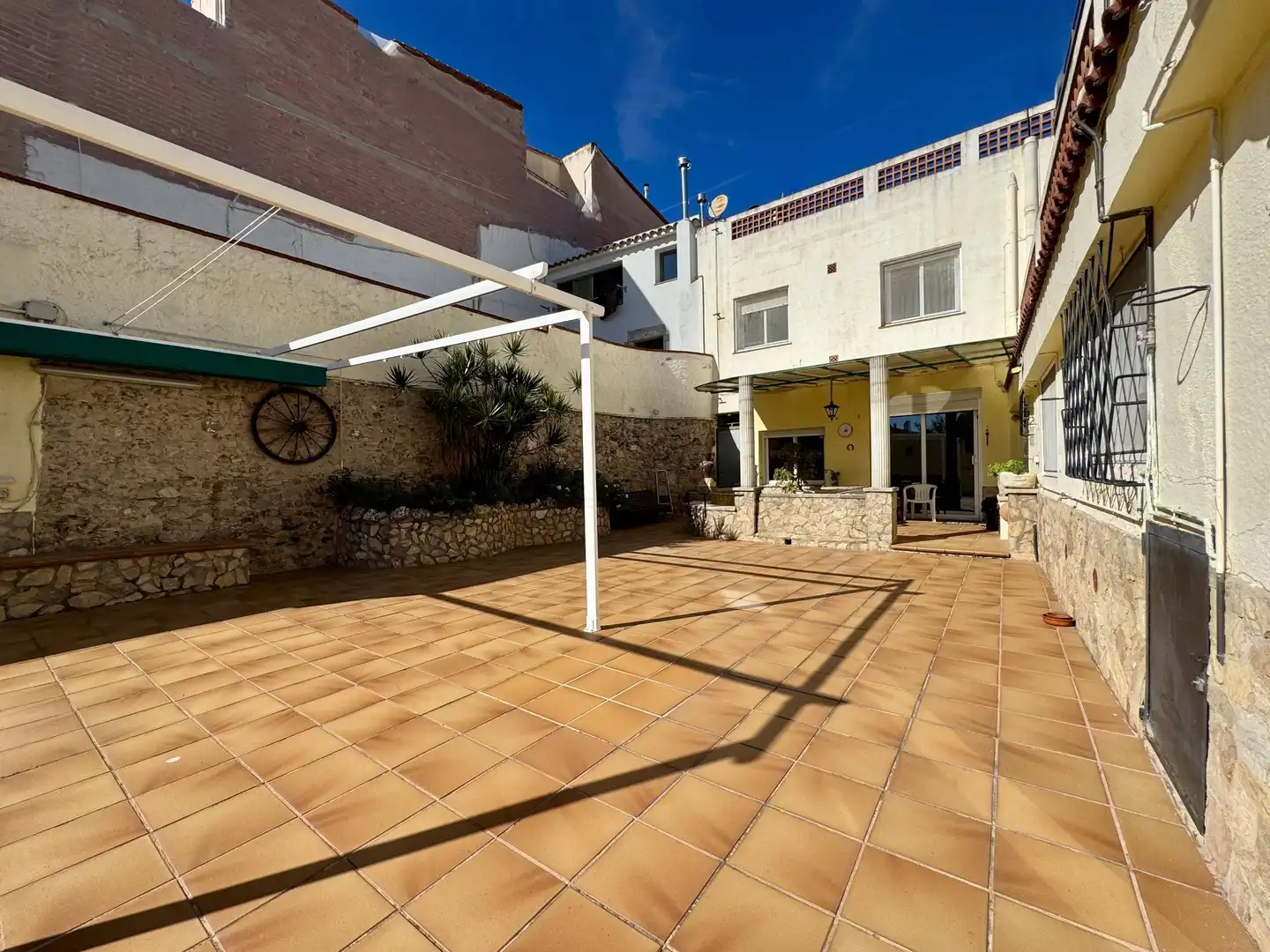 Casa amb piscina en venda a Centre, imagen 3