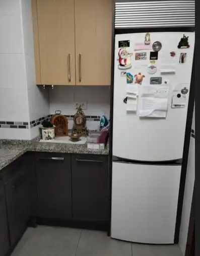 Cuina de Pis en venda en Gijón  amb Calefacció, Parquet i Traster