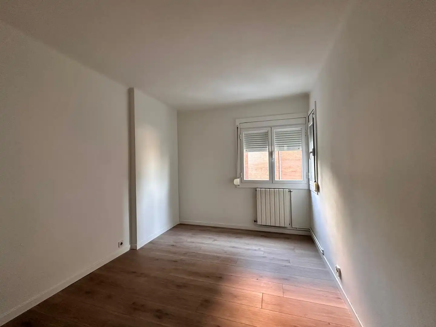 Habitación de Dúplex en venta en Sabadell con Calefacción, Parquet y Trastero