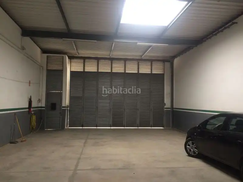 Aparcament de Nau industrial en venda en Terrassa