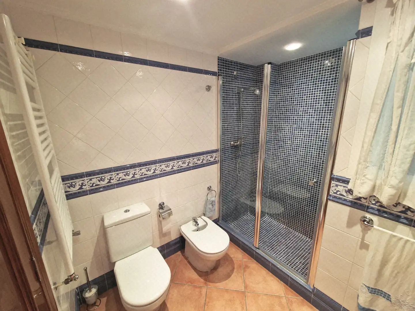 Baño de Piso de alquiler en Vila-real con Calefacción, Trastero y Amueblado