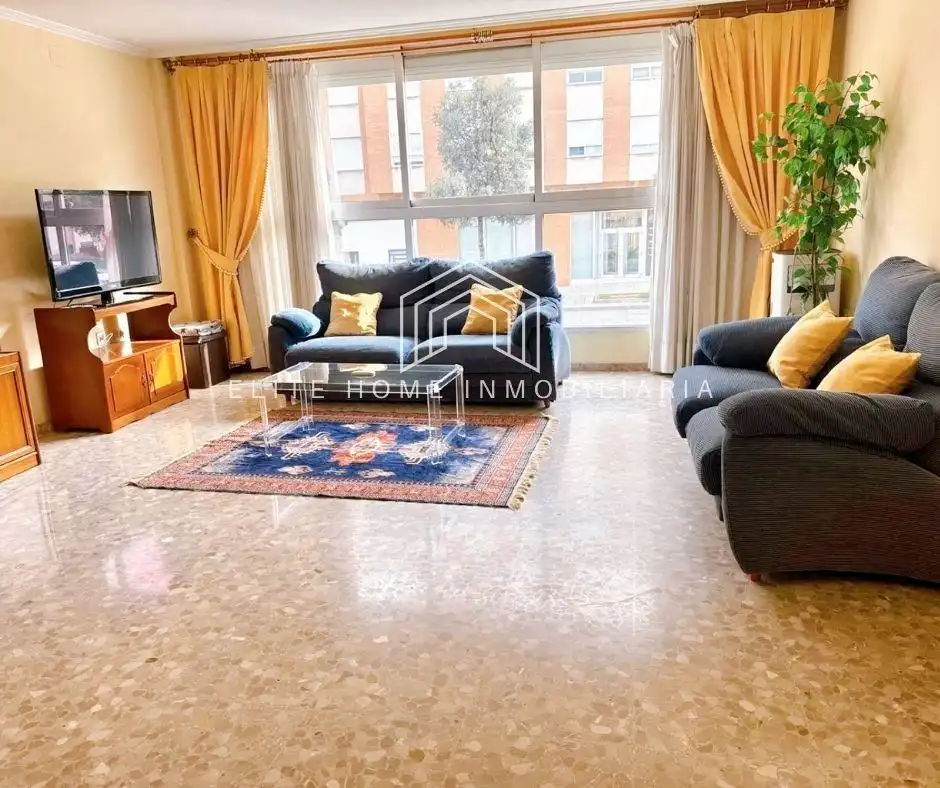 Detached homes for rent in Estación - Universidad
