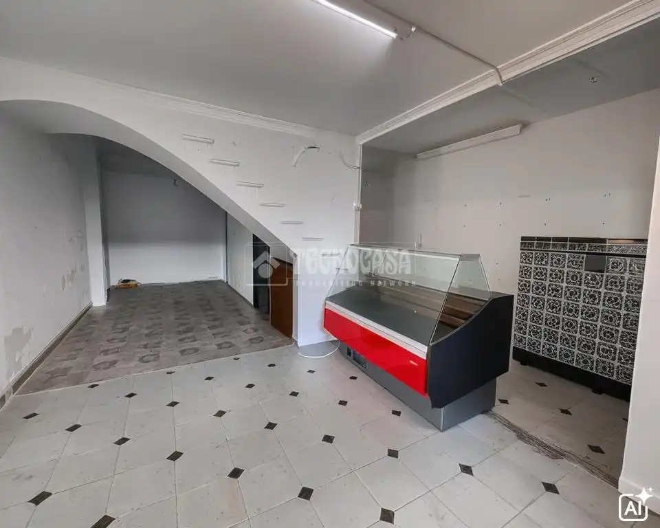 Casa adosada en venda en Los Palacios y Villafranca amb Balcó