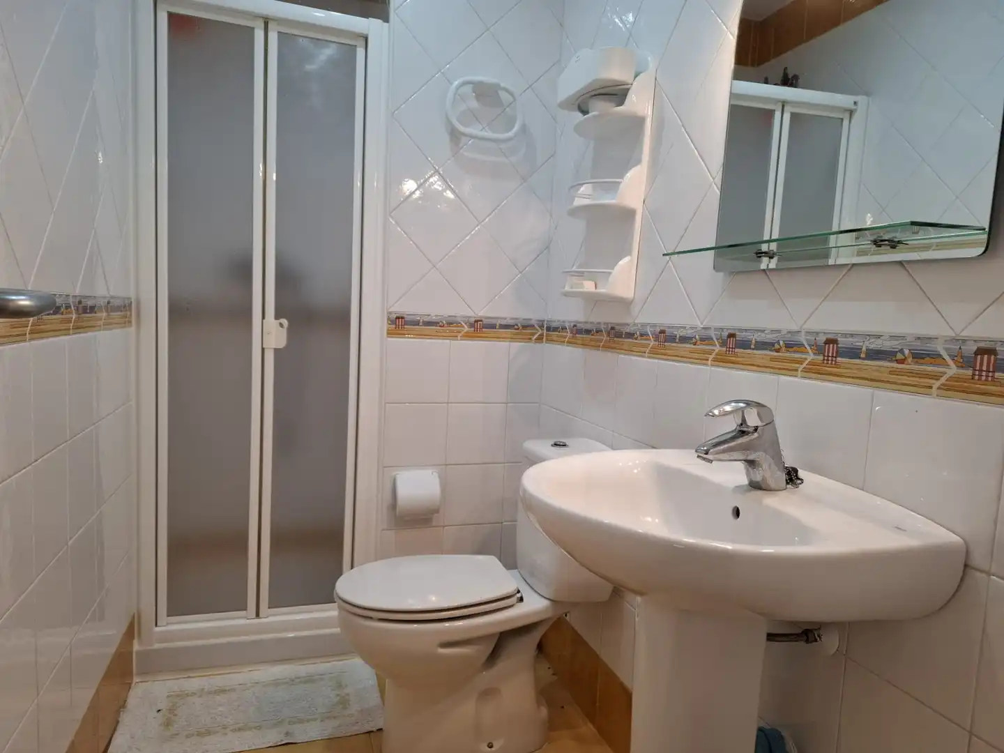 Baño de Piso en venta en Torrenueva Costa con Terraza, Trastero y Amueblado