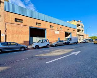 Vista exterior de Nau industrial en venda en Reus