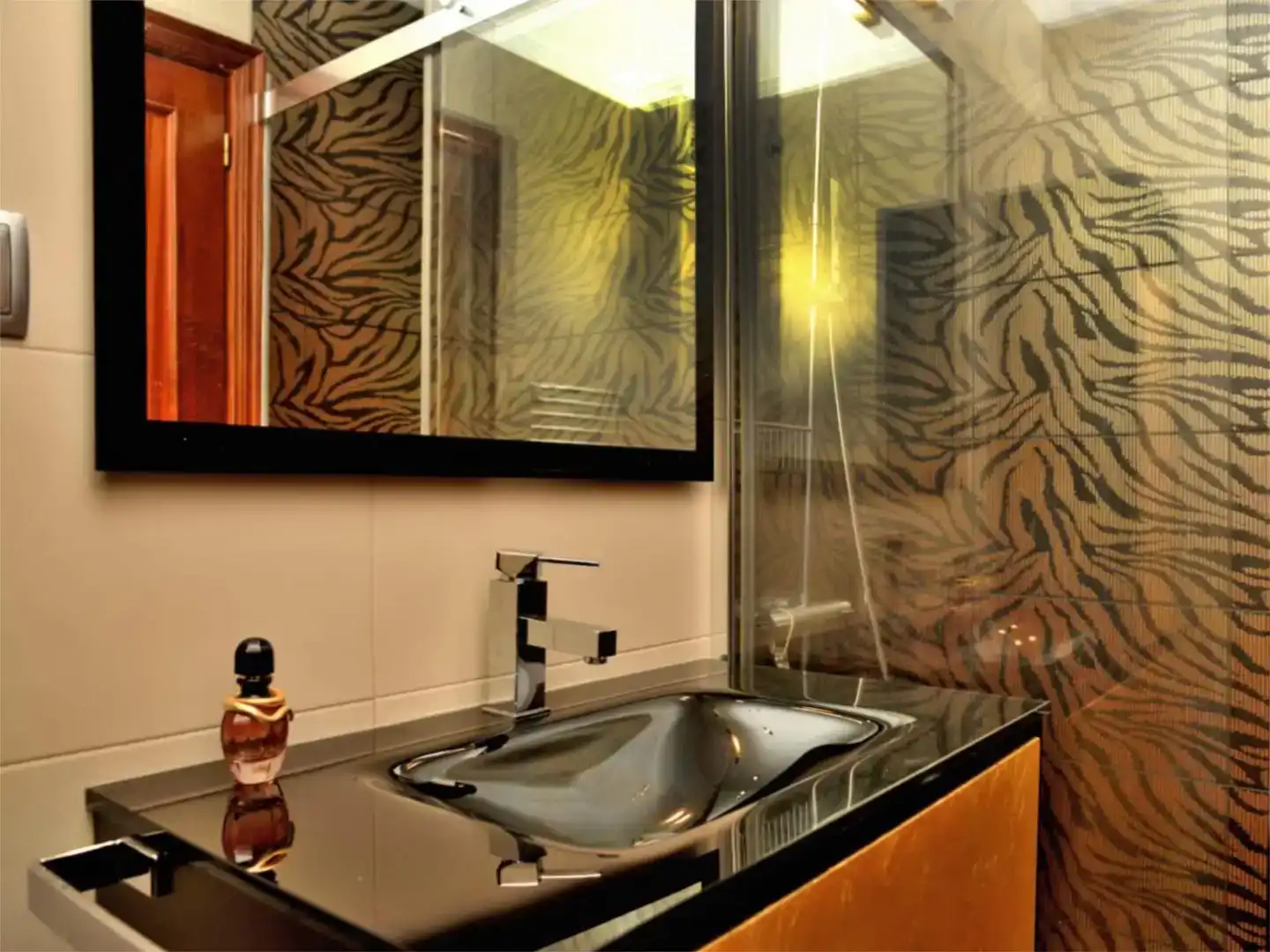 Bathroom of Flat for share in Ourense Capital 