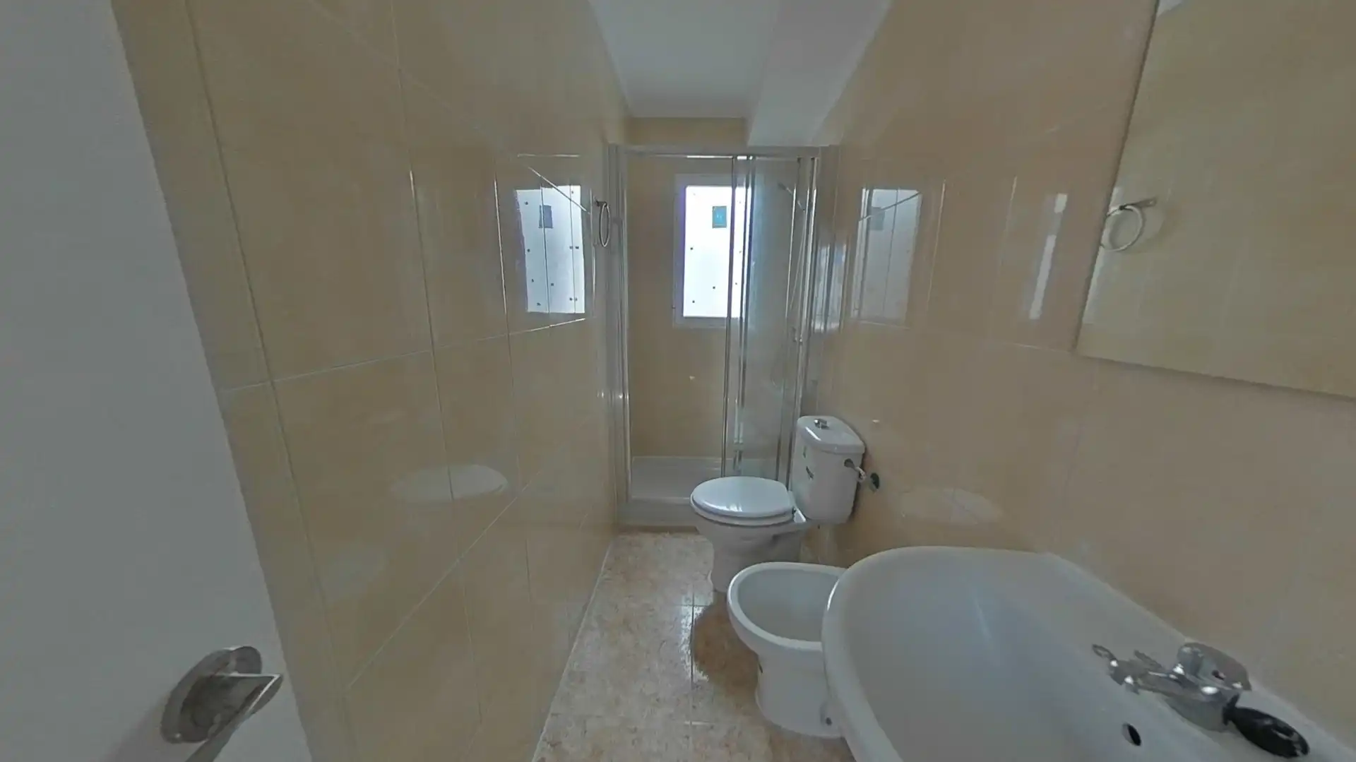 Bany de Pis en venda en Alicante / Alacant