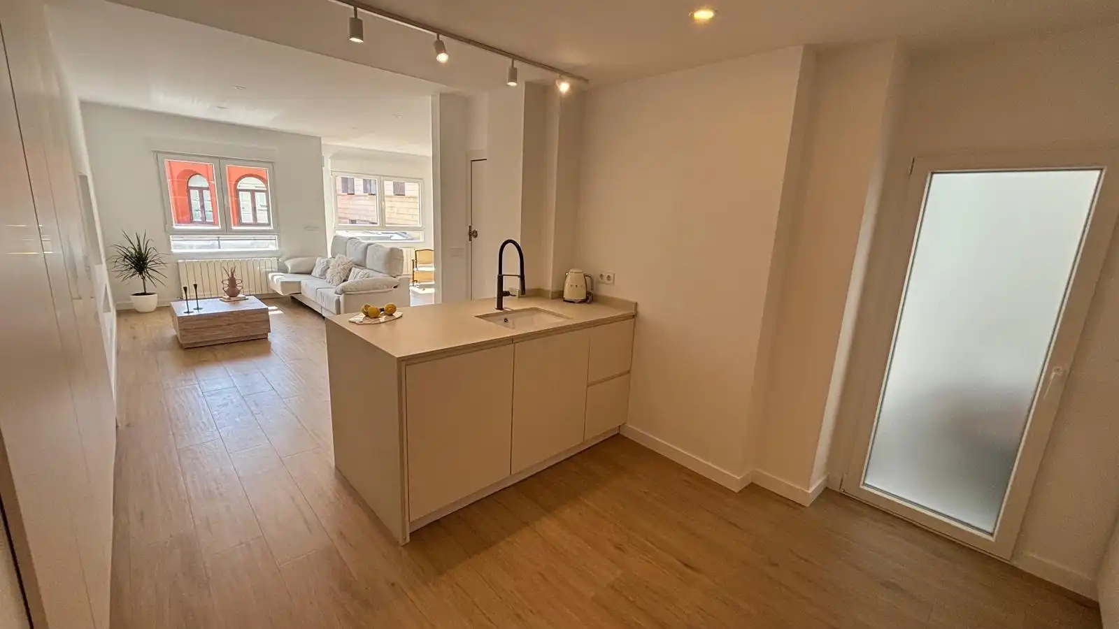 Flat for sale in Feria