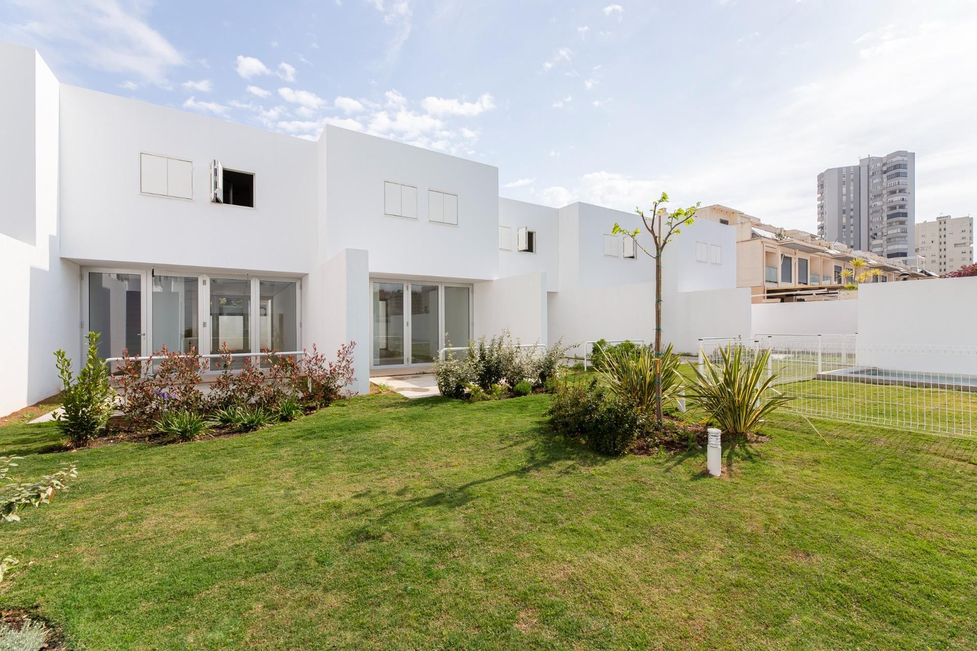 Casa adosada en venta en Calle SENYERA, Platja de la Pobla de Farnals