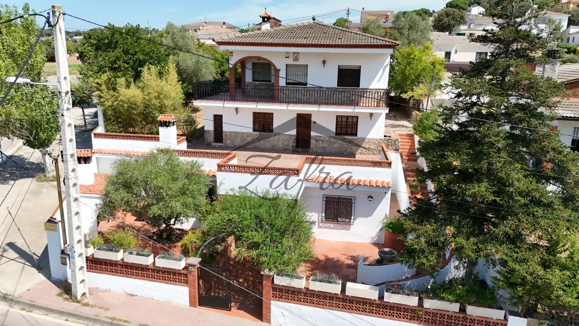 Casa con jardín en venta en Carrer Carrer Avet, imagen 3