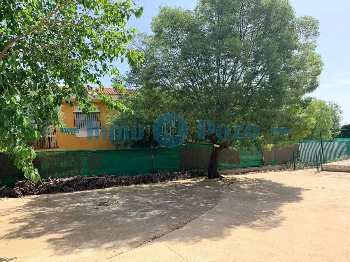 Chalet con piscina en venta en Almendralejo, imagen 4