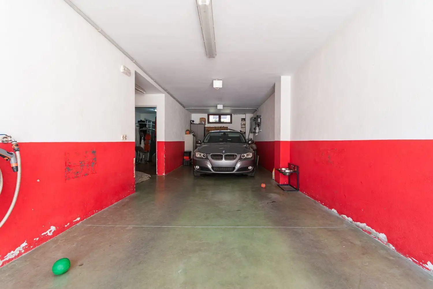 Parking of Detached homes for sale in Fuenlabrada  with Air Conditioner, Heating and Storage room