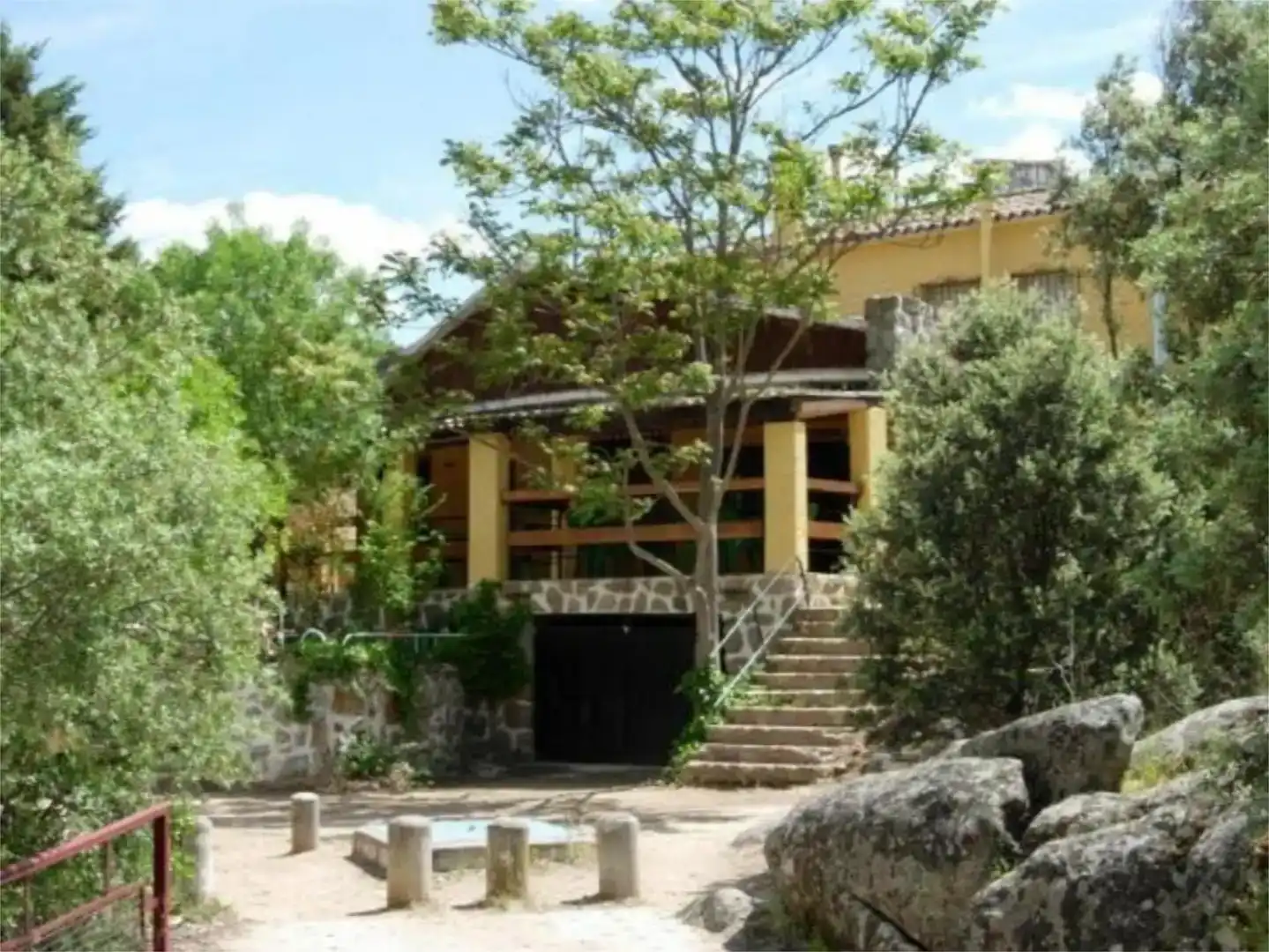 Außenansicht von Residential zum Verkauf in Los Navalmorales