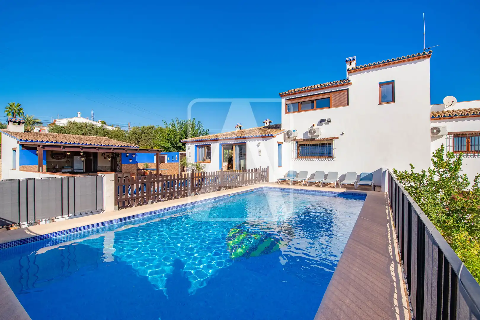 Vista exterior de Casa o chalet en venta en Teulada con Aire acondicionado, Calefacción y Jardín privado