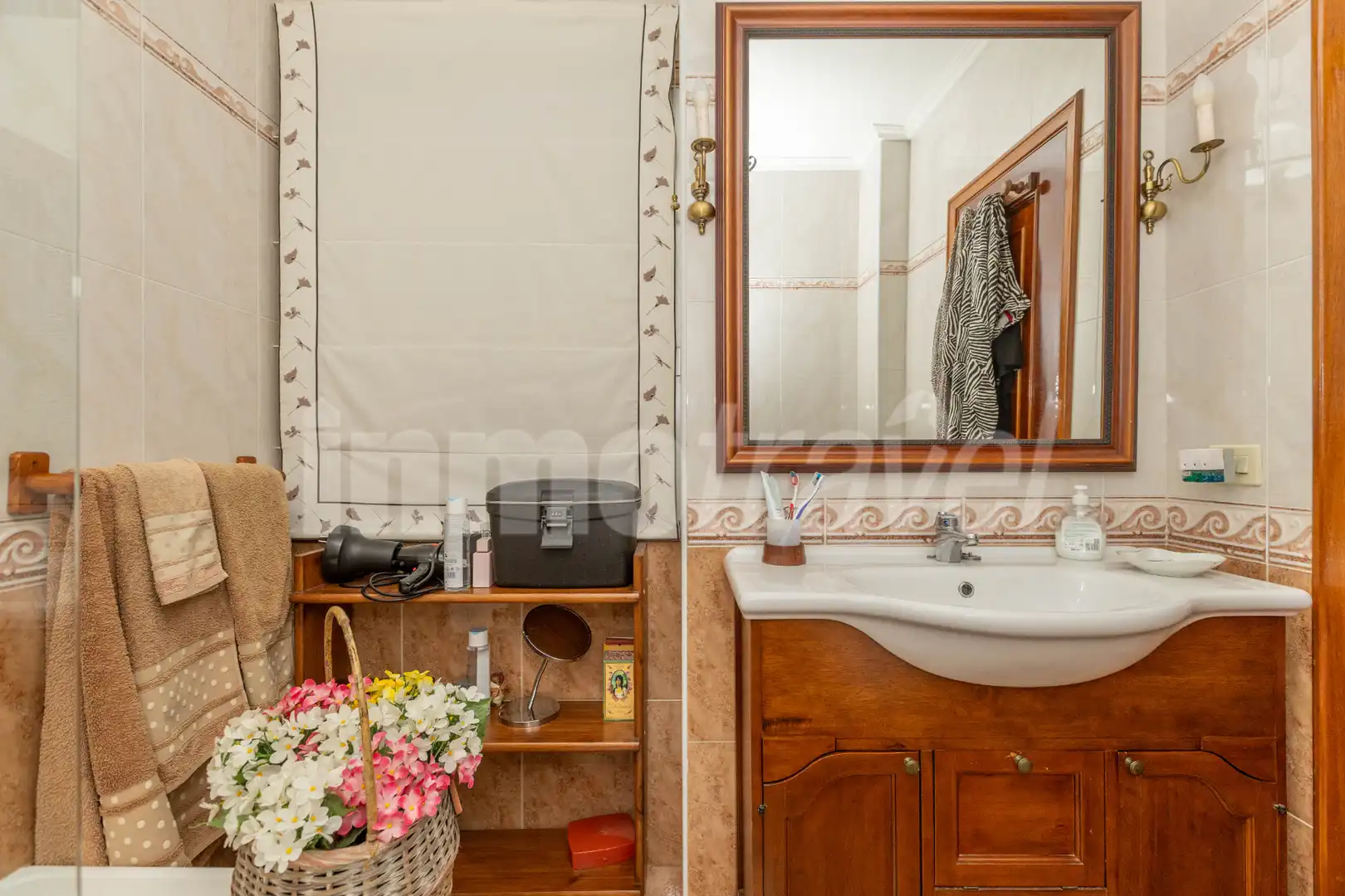 Badezimmer von Wohnung zum Verkauf in Sanxenxo mit Privatgarten, Terrasse und Möbliert