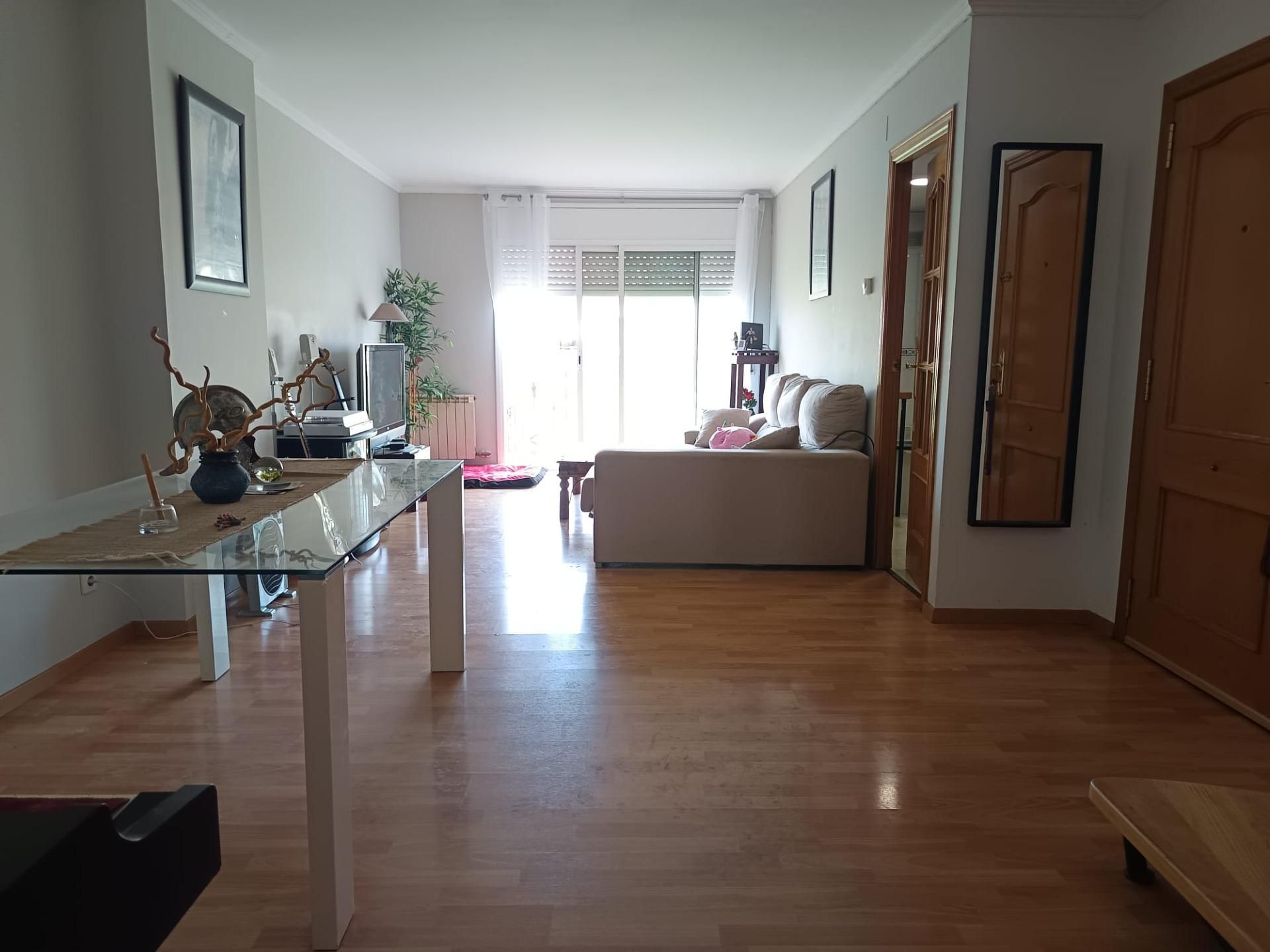 Sala d'estar de Àtic en venda en Vilafranca del Penedès amb Aire condicionat, Calefacció i Parquet